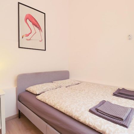 Joseph Boulevard Apartment - 3Bdr, 2Bath, 8Ppl Budapeşte Dış mekan fotoğraf