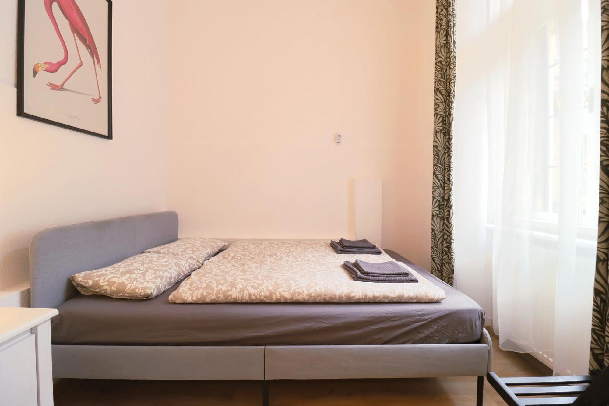 Joseph Boulevard Apartment - 3Bdr, 2Bath, 8Ppl Budapeşte Dış mekan fotoğraf